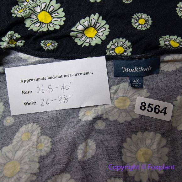 Modcloth daisy faux wrap short sleeve‎ dress with side slit size 4X - Picture 12 of 13